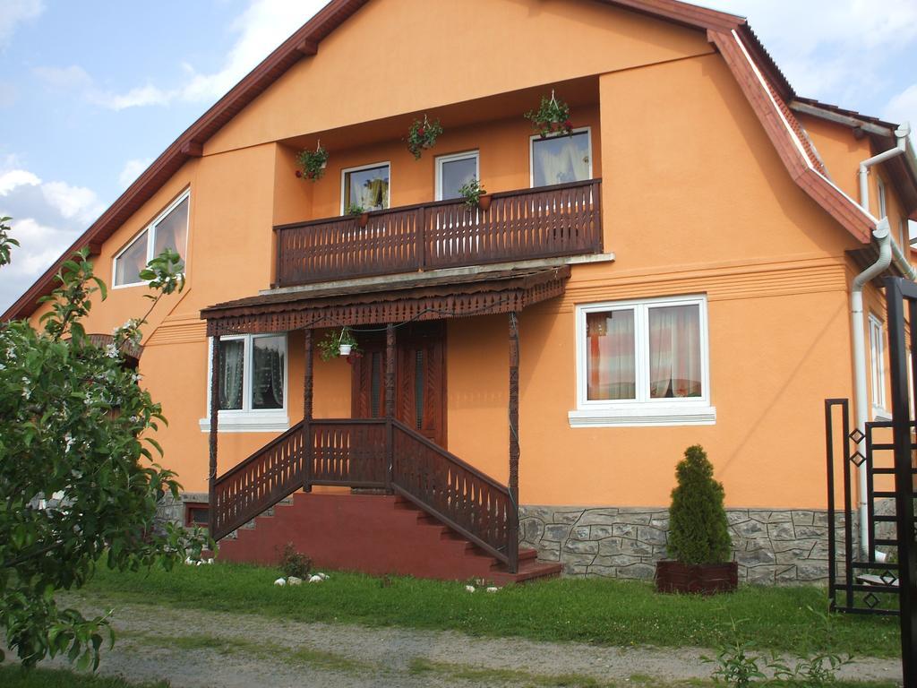 Hotel Timi Kulcsoshaz à Lăzarea Extérieur photo