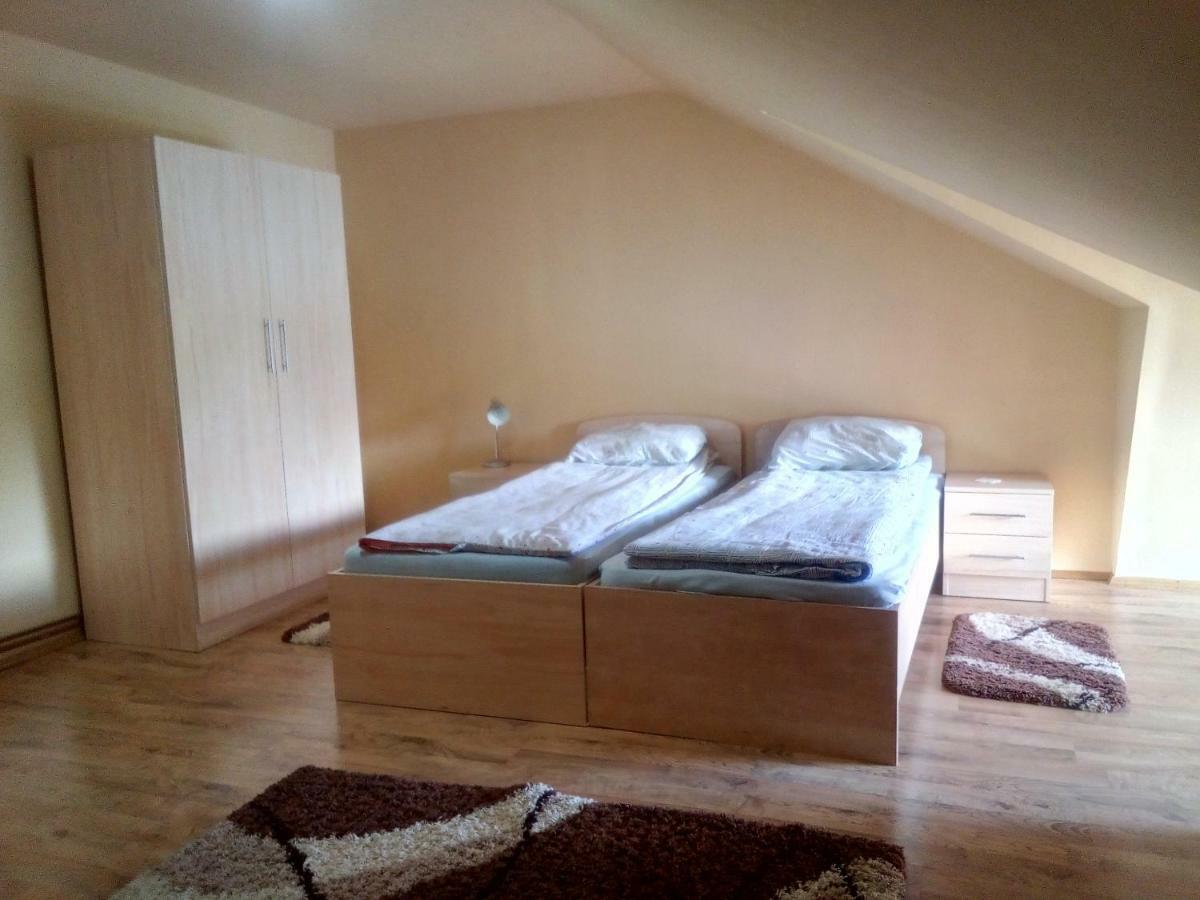 Hotel Timi Kulcsoshaz à Lăzarea Extérieur photo